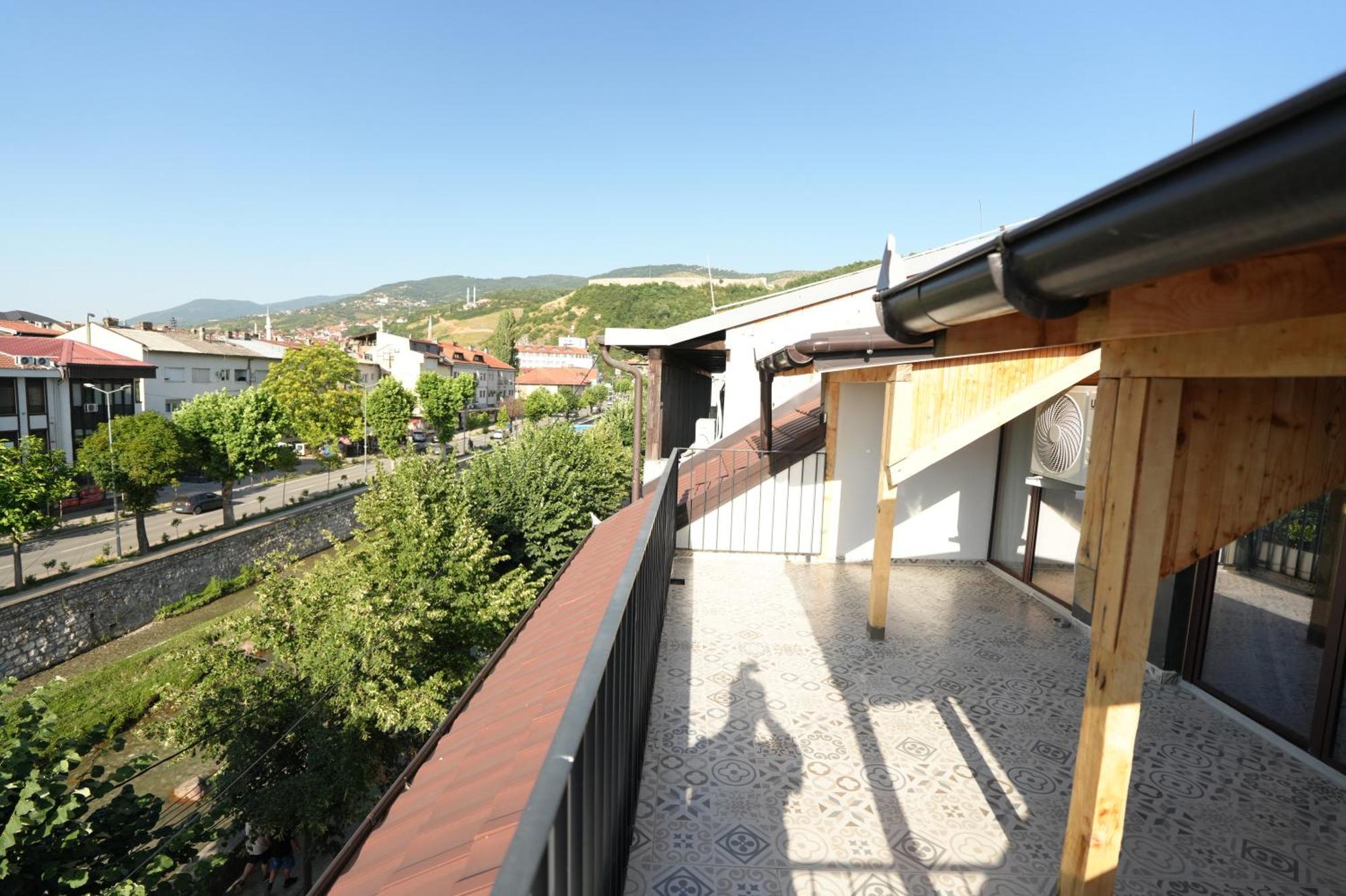 Biond Hotel Prizren Eksteriør billede