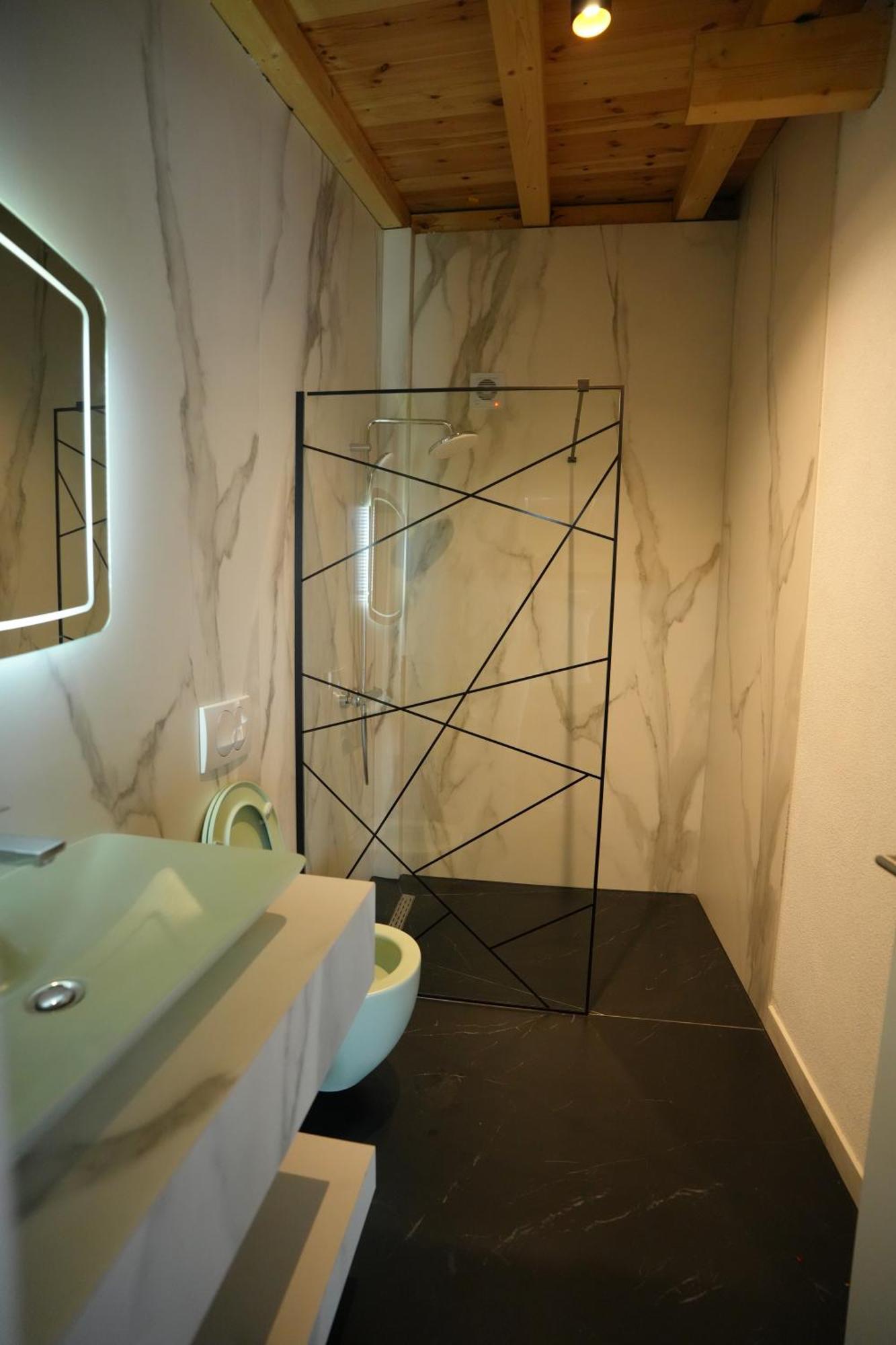 Biond Hotel Prizren Eksteriør billede