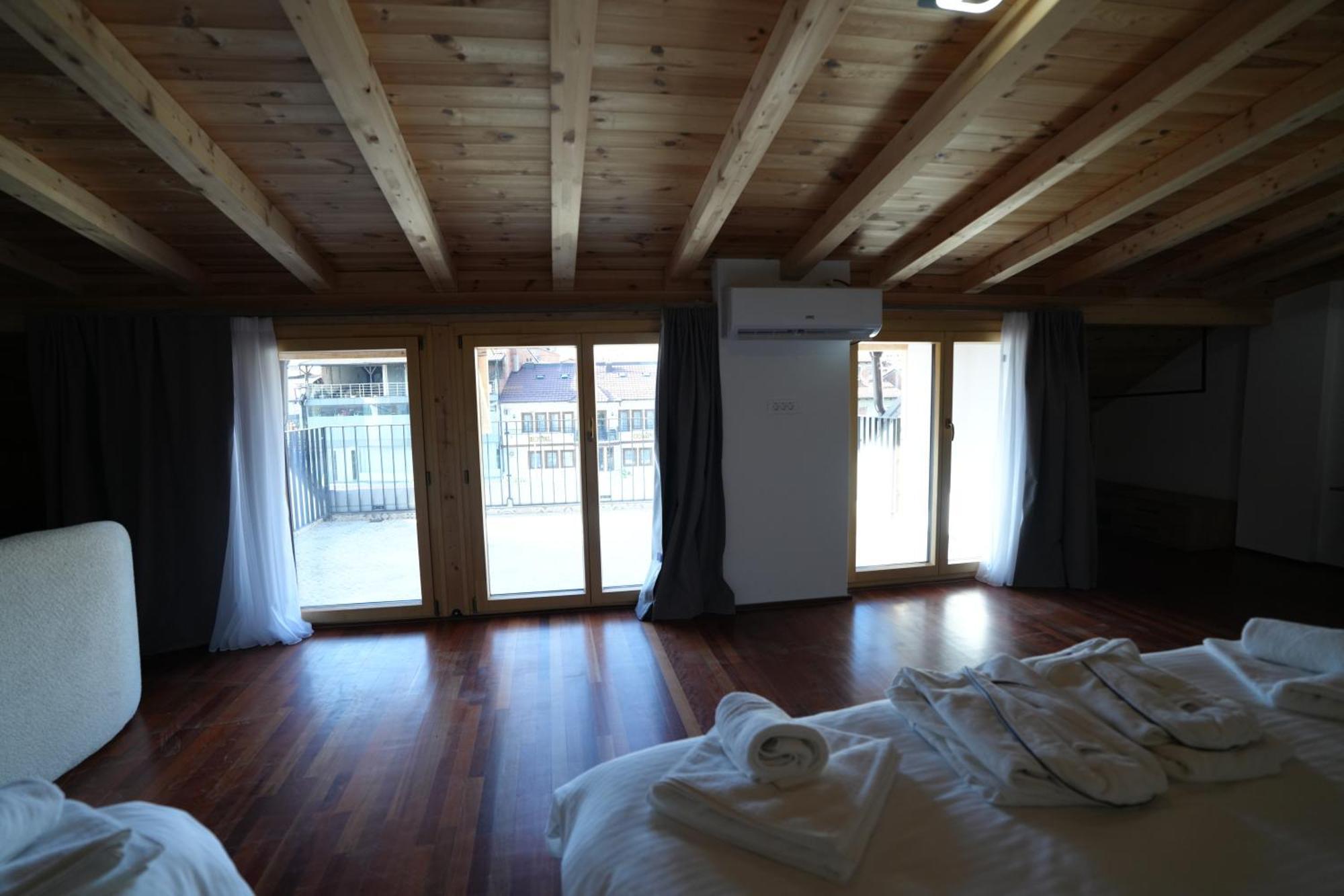Biond Hotel Prizren Eksteriør billede