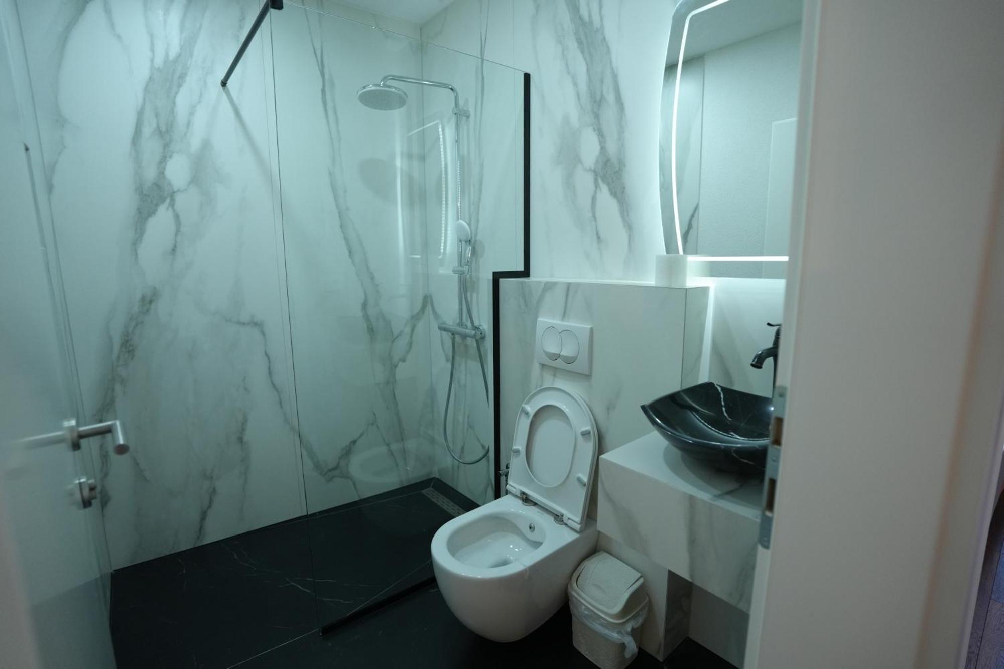 Biond Hotel Prizren Eksteriør billede