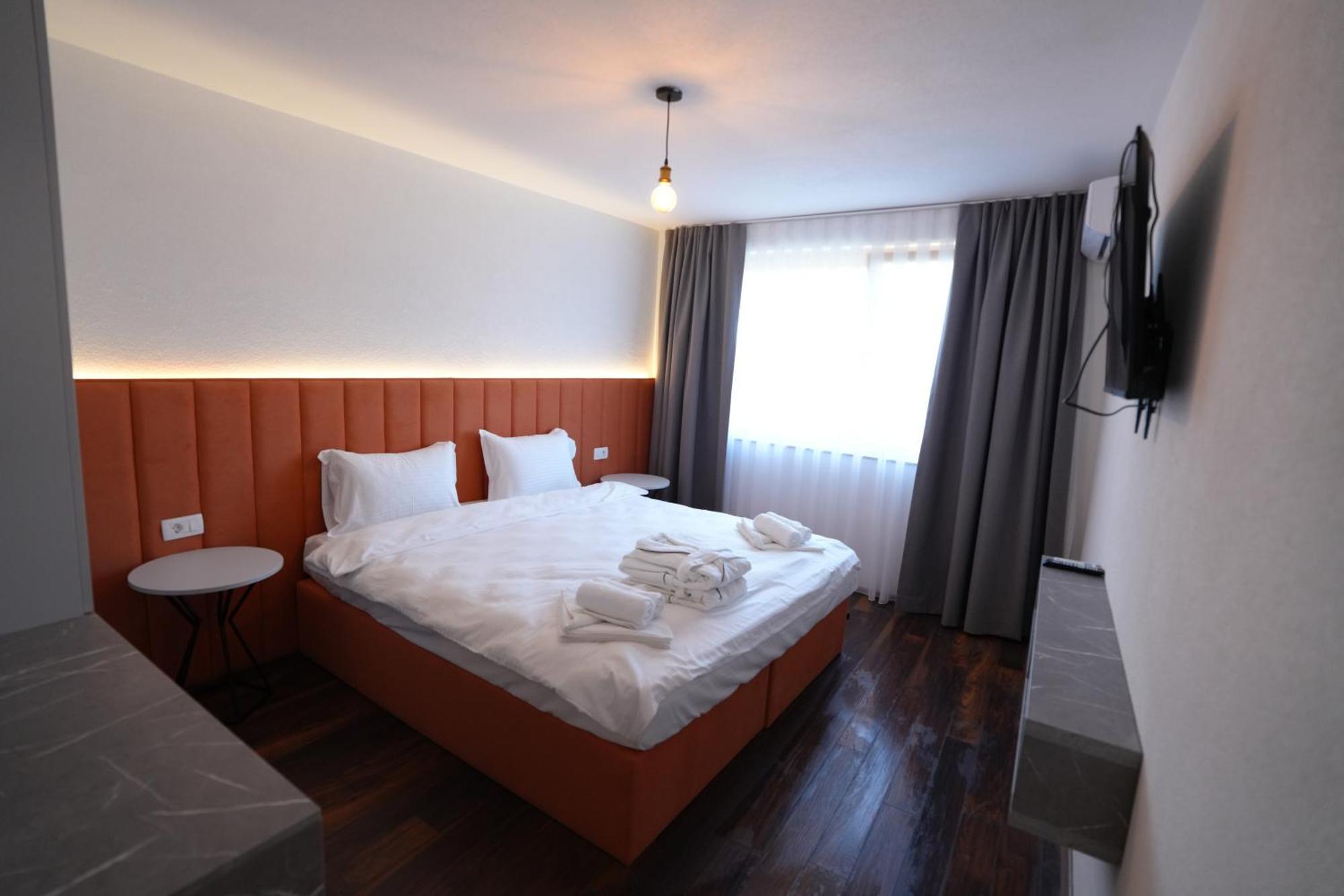 Biond Hotel Prizren Eksteriør billede