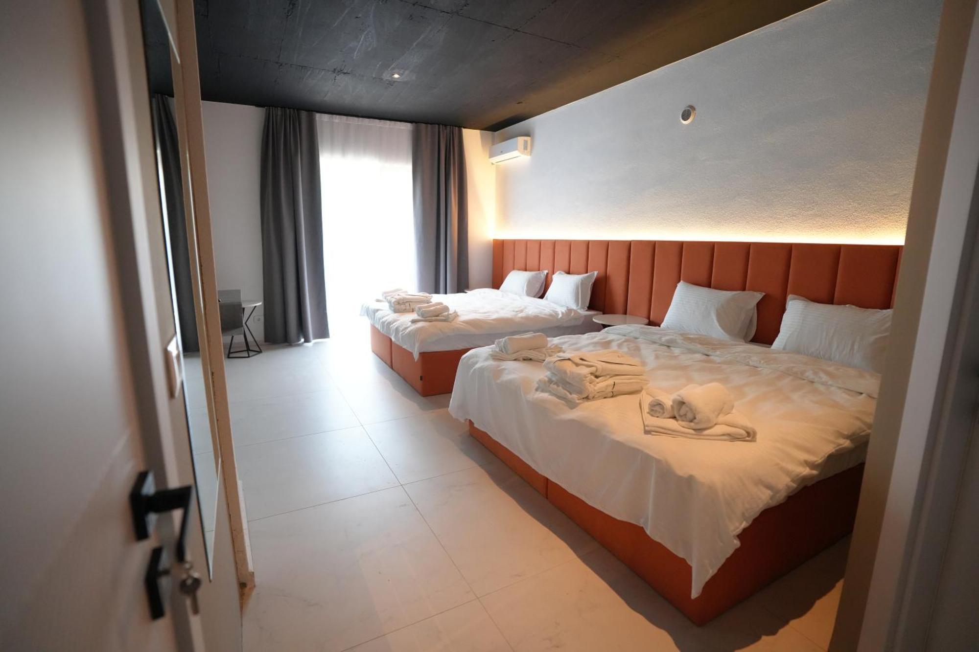Biond Hotel Prizren Eksteriør billede