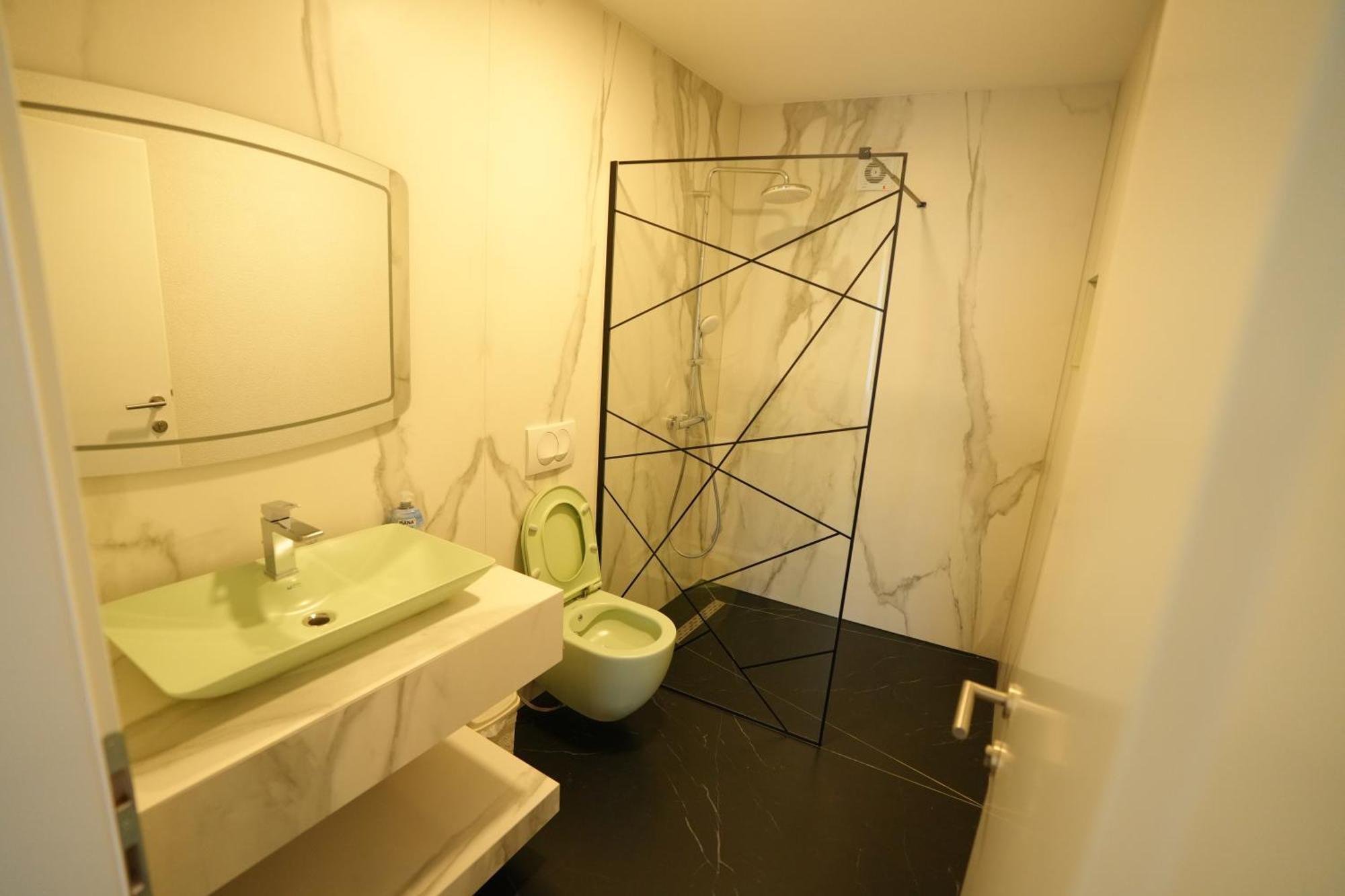 Biond Hotel Prizren Eksteriør billede