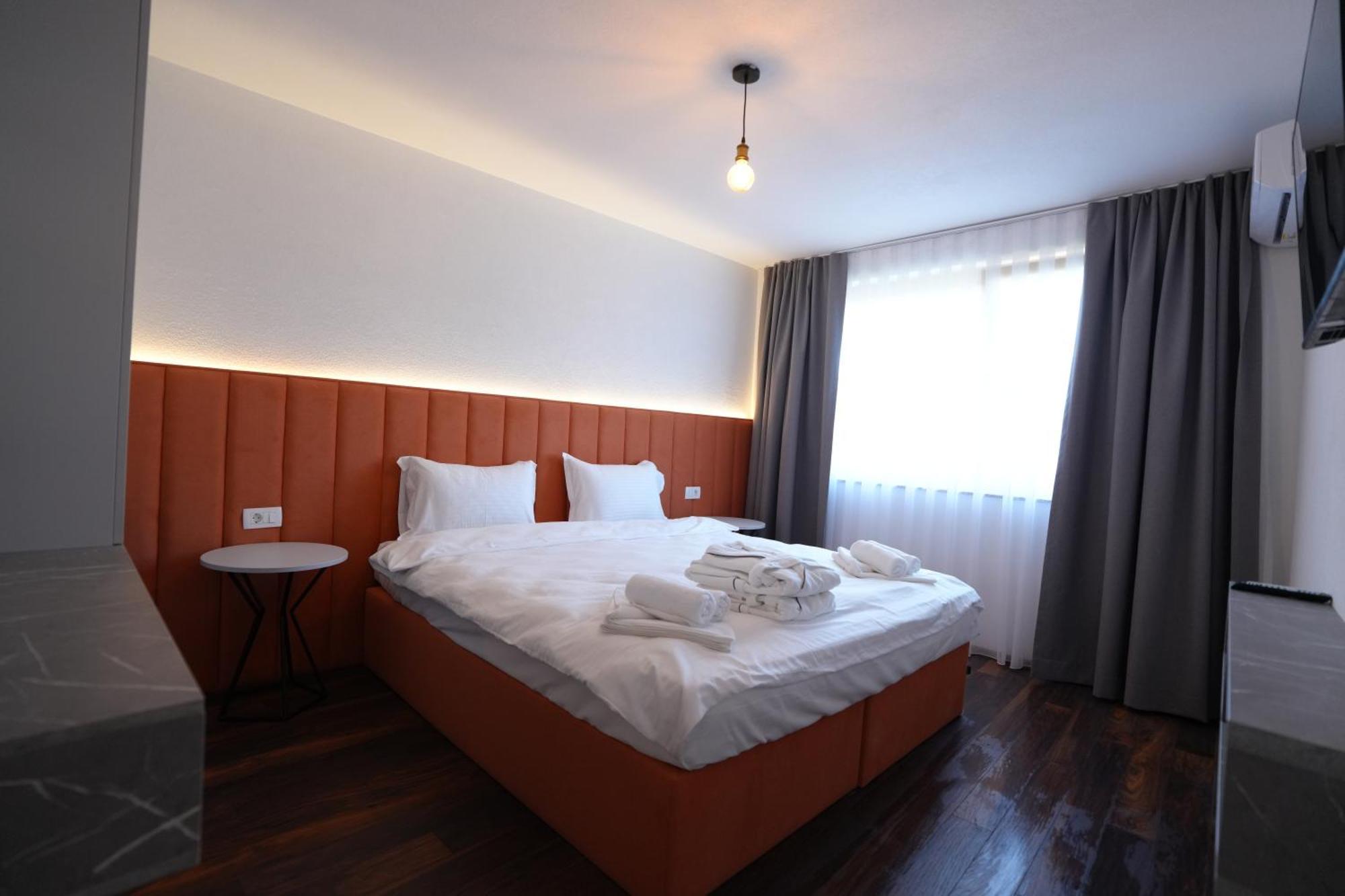 Biond Hotel Prizren Eksteriør billede